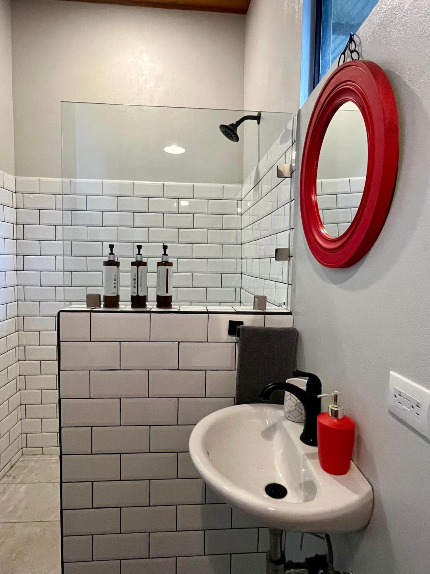 Industrial Studio With Private Jacuzzi Uvita Buitenkant foto